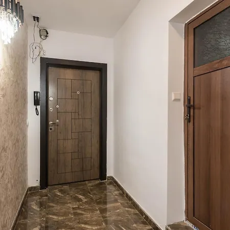 Marsel With 2 Bedrooms Apartment